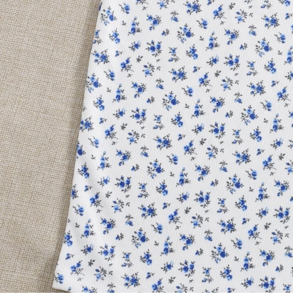 SHEIN Blue and White Floral Mini Dress - Picture 4 of 7